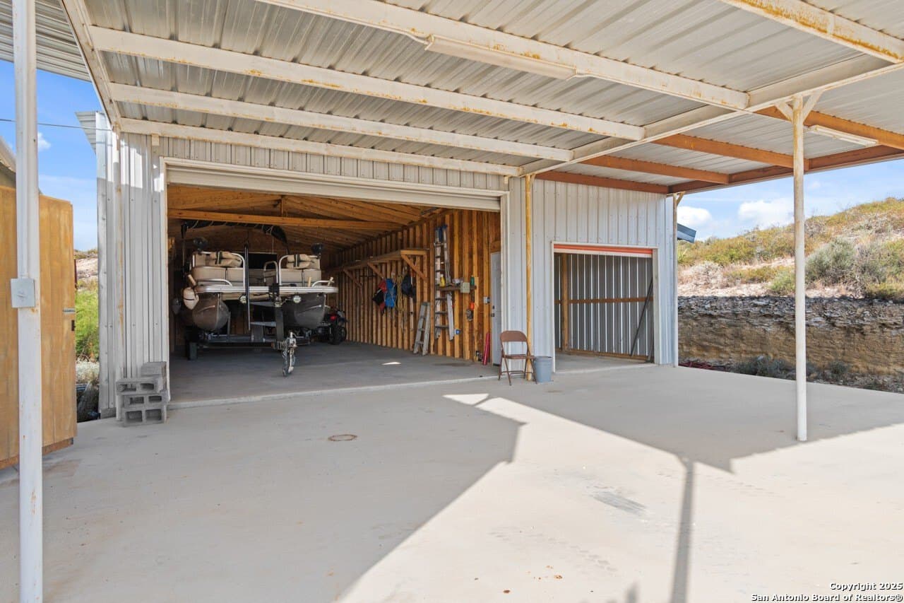 83.6 acres in Val Verde County - photo 23