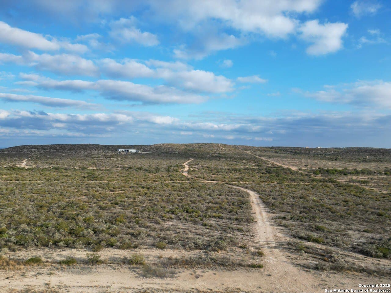 83.6 acres in Val Verde County