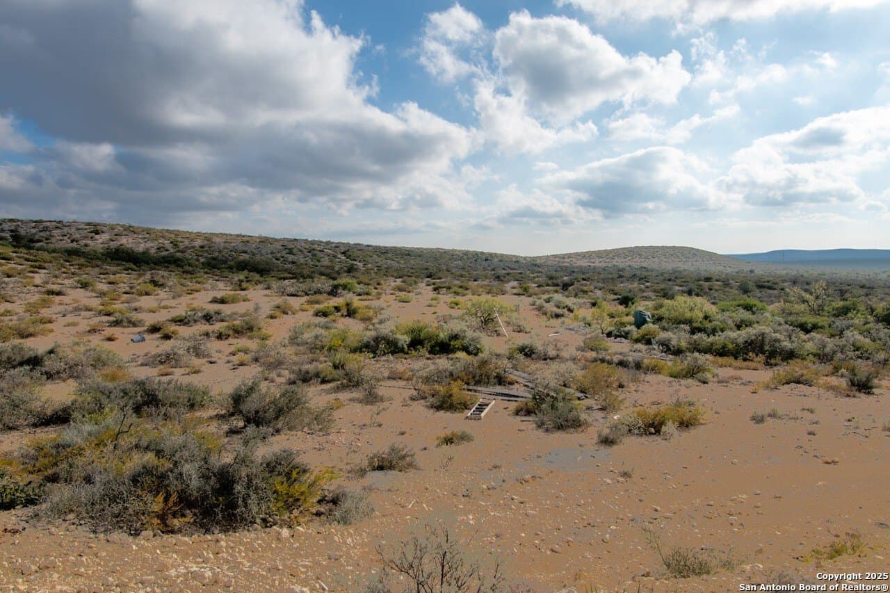 83.6 acres in Val Verde County - photo 12