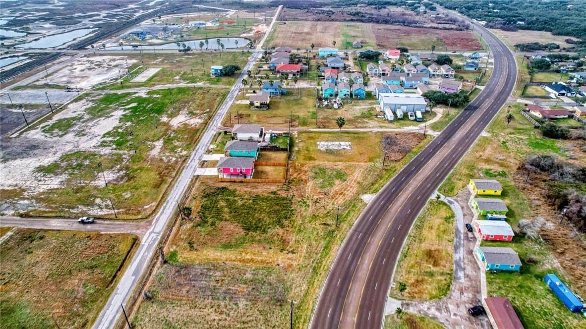 0.25 acres in San Patricio County - photo 7