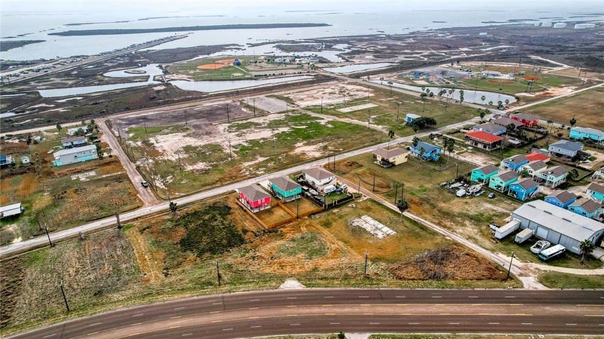0.25 acres in San Patricio County - photo 6