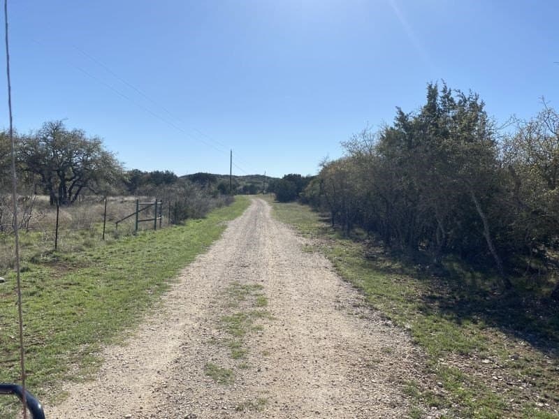 5.48 acres in Uvalde County - photo 8
