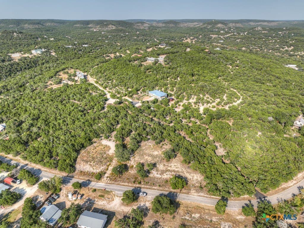1.14 acres in Comal County gallery image 4