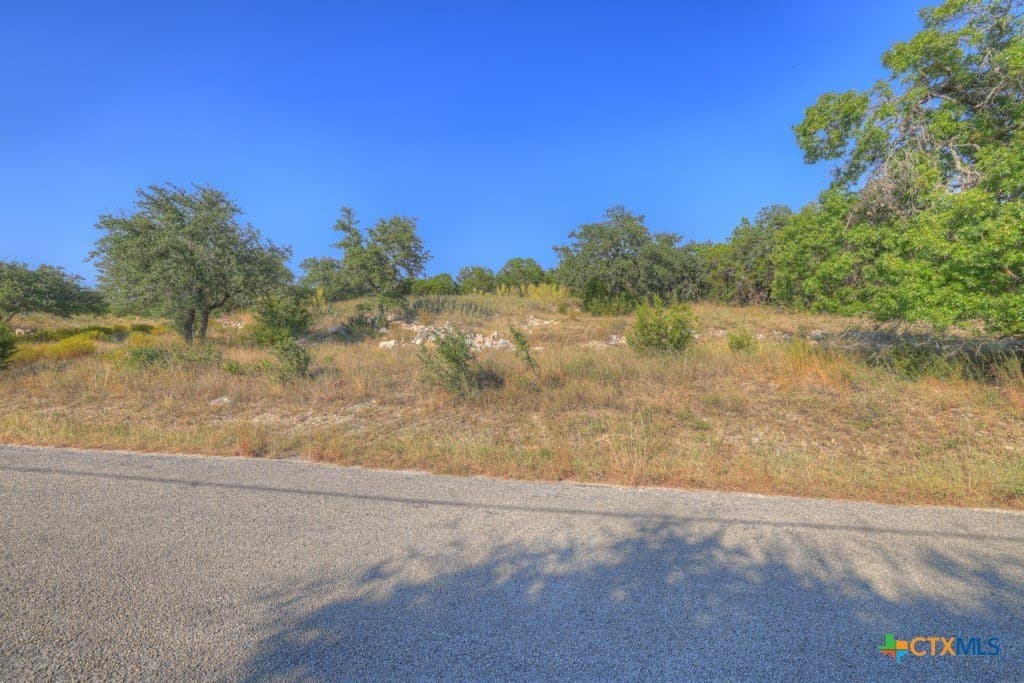 1.14 acres in Comal County - photo 9
