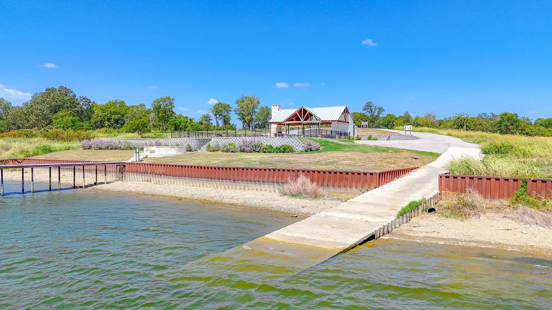 1.05 acres in Navarro County - photo 17