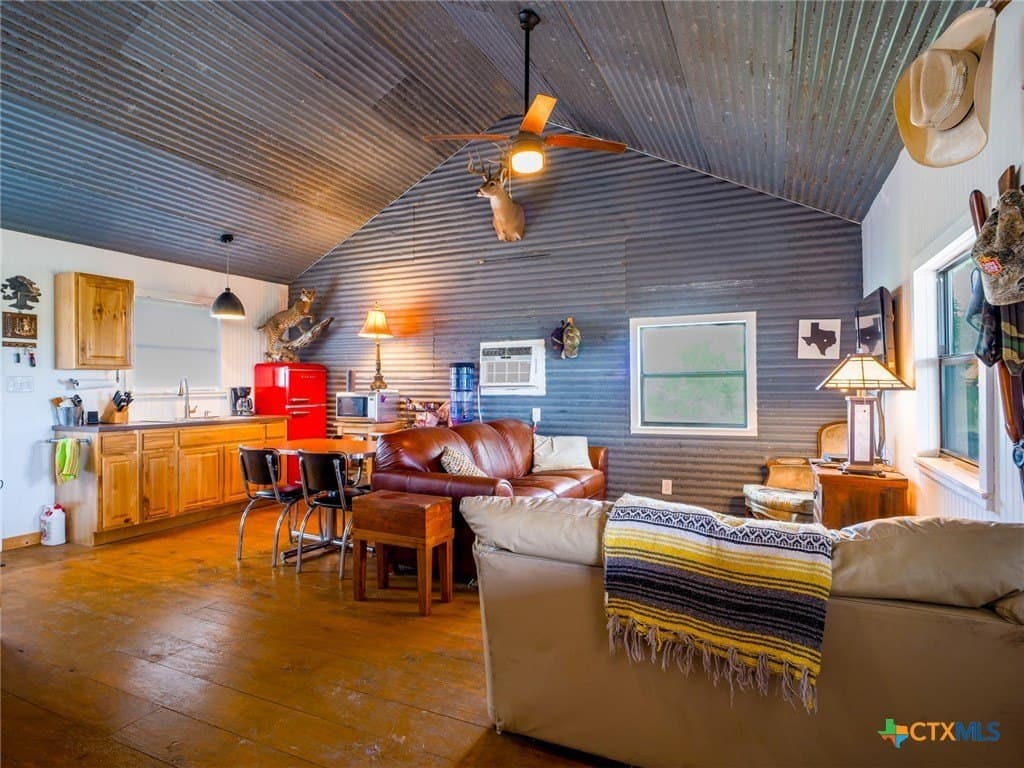 11.85 acres in San Saba County gallery image 3