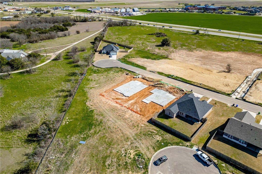 0.4 acres in McLennan County - photo 4