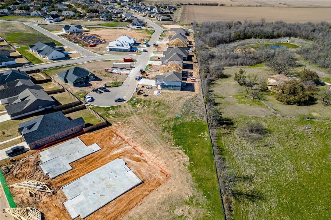 0.4 acres in McLennan County - photo 7