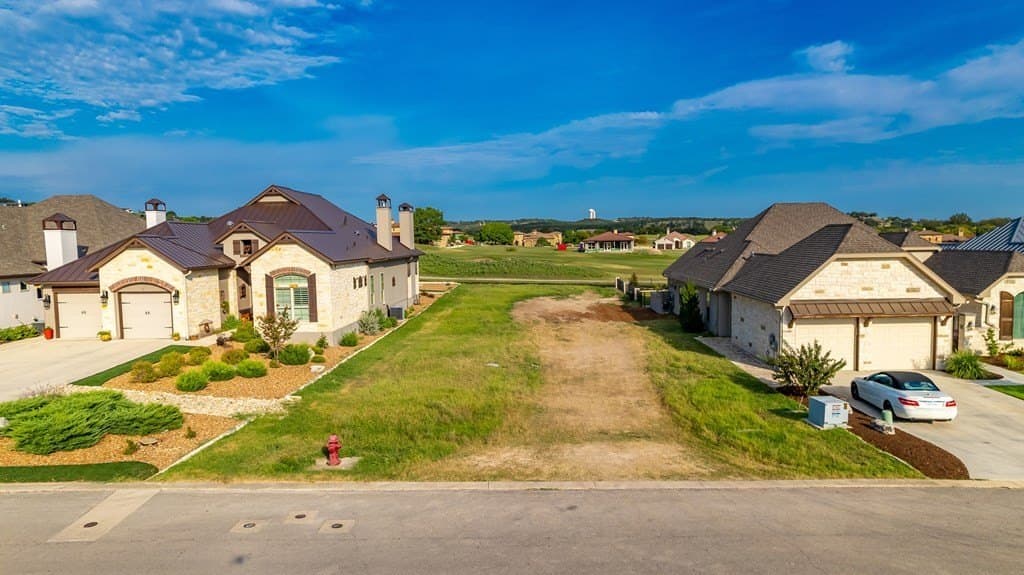 0.26 acres in Kerr County - photo 2