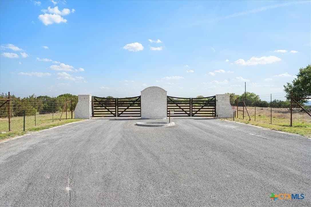 7.55 acres in Burnet County gallery image 3