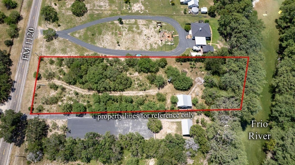 1.8 acres in Real County featured view