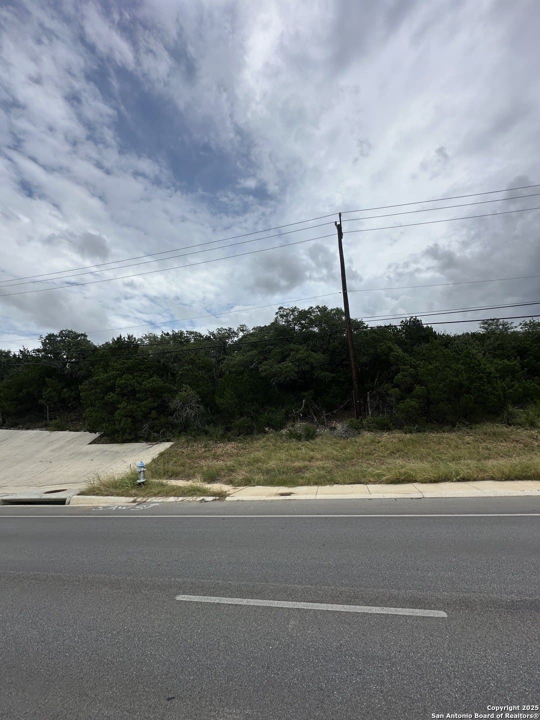 1.91 acres in Bexar County gallery image 2