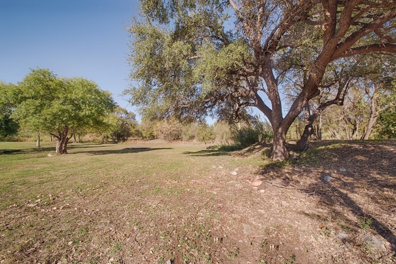0.32 acres in Burnet County gallery image 3