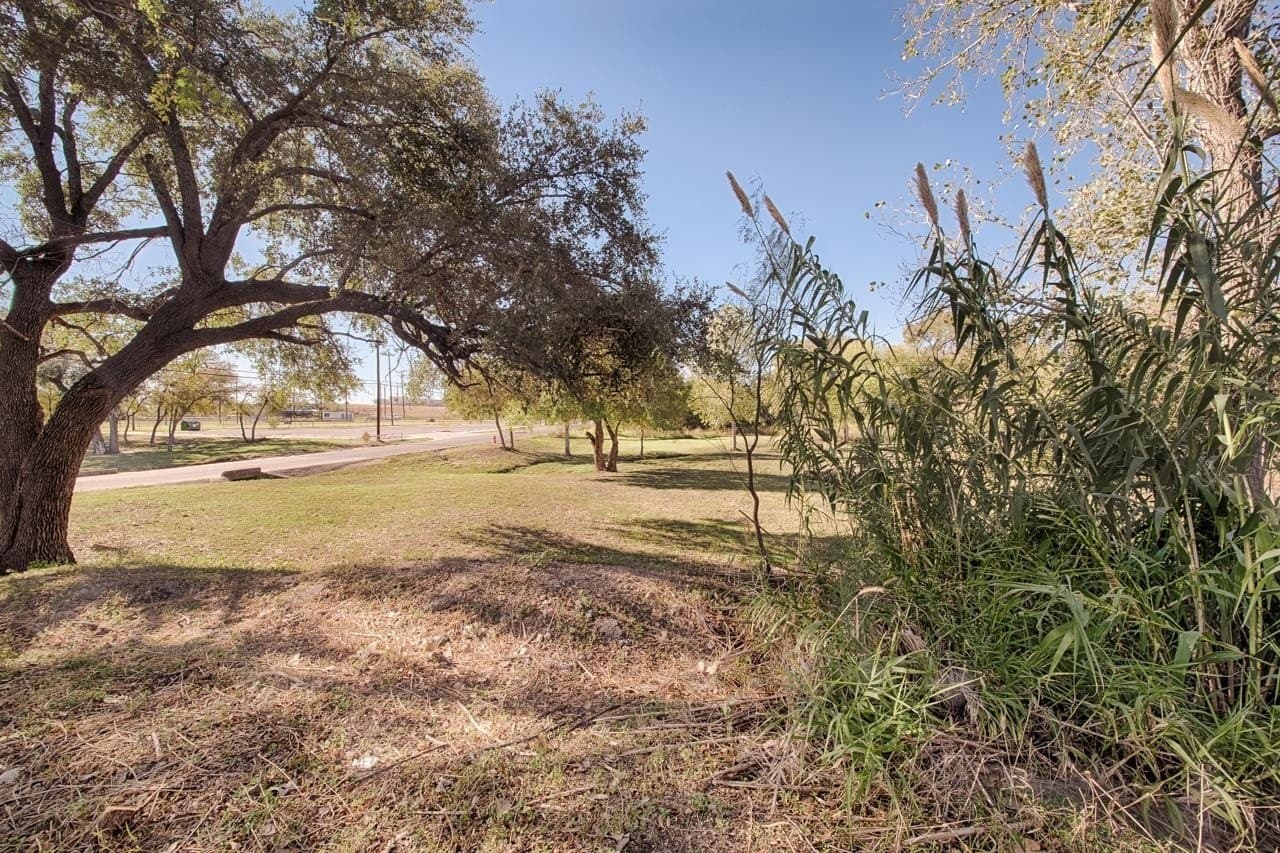 0.32 acres in Burnet County gallery image 2