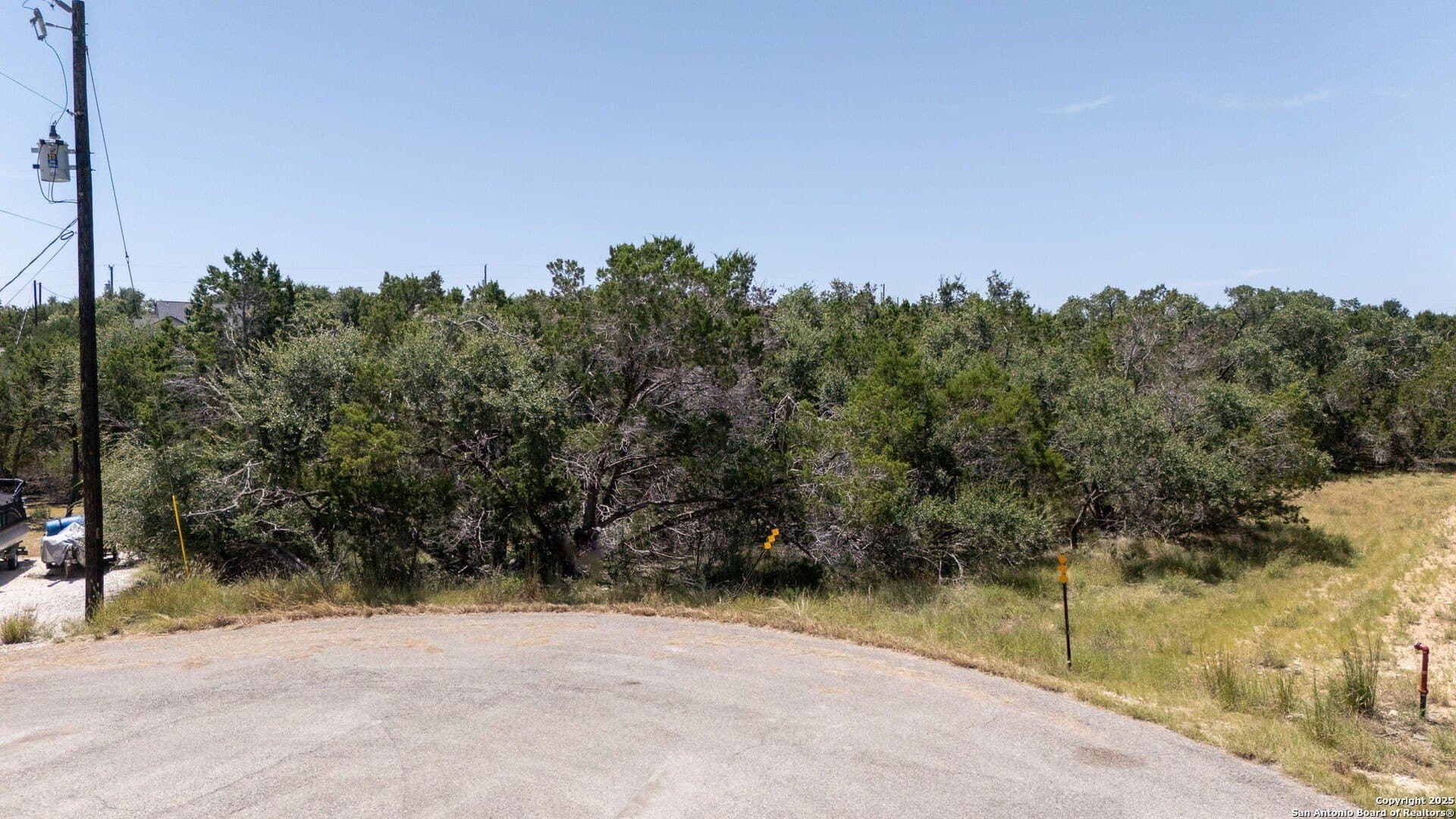 0.7 acres in Comal County gallery image 3