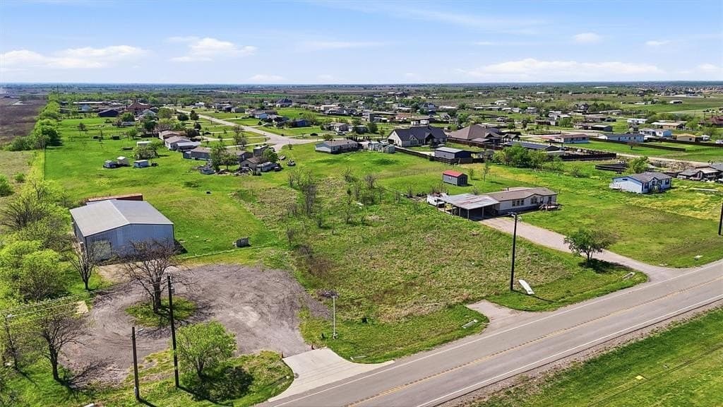 1.01 acres in Denton County gallery image 4
