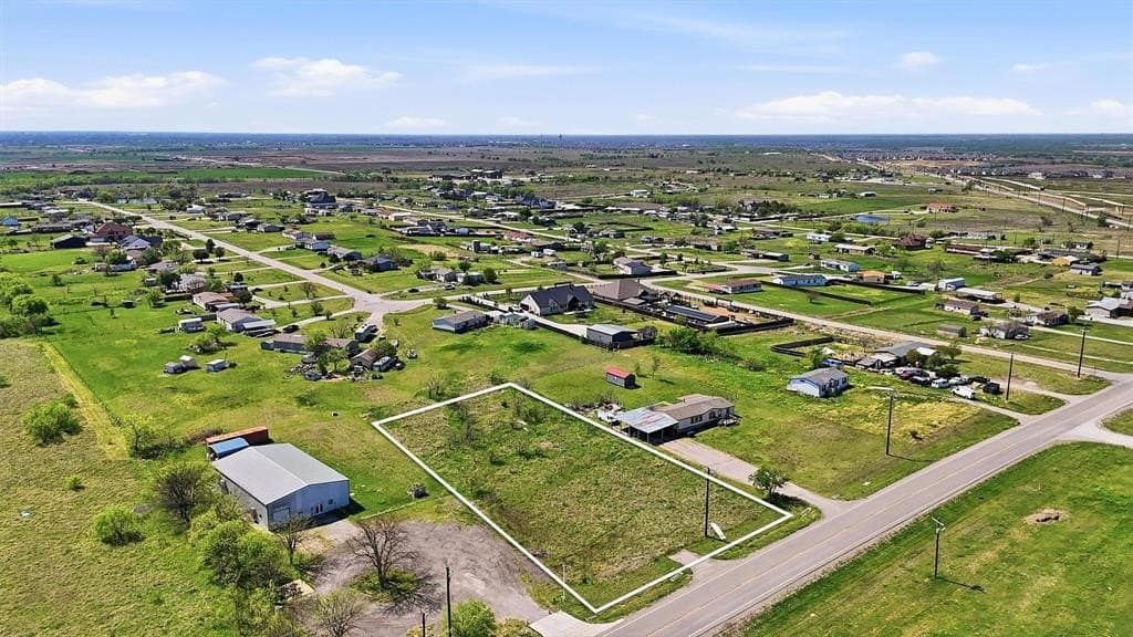 1.01 acres in Denton County gallery image 2