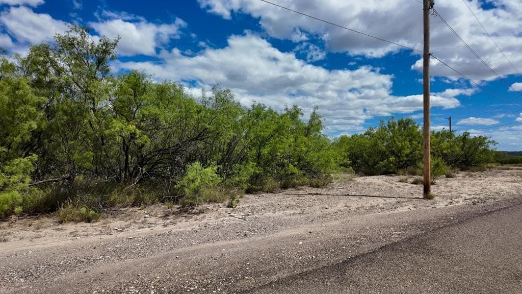 0.46 acres in Maverick County