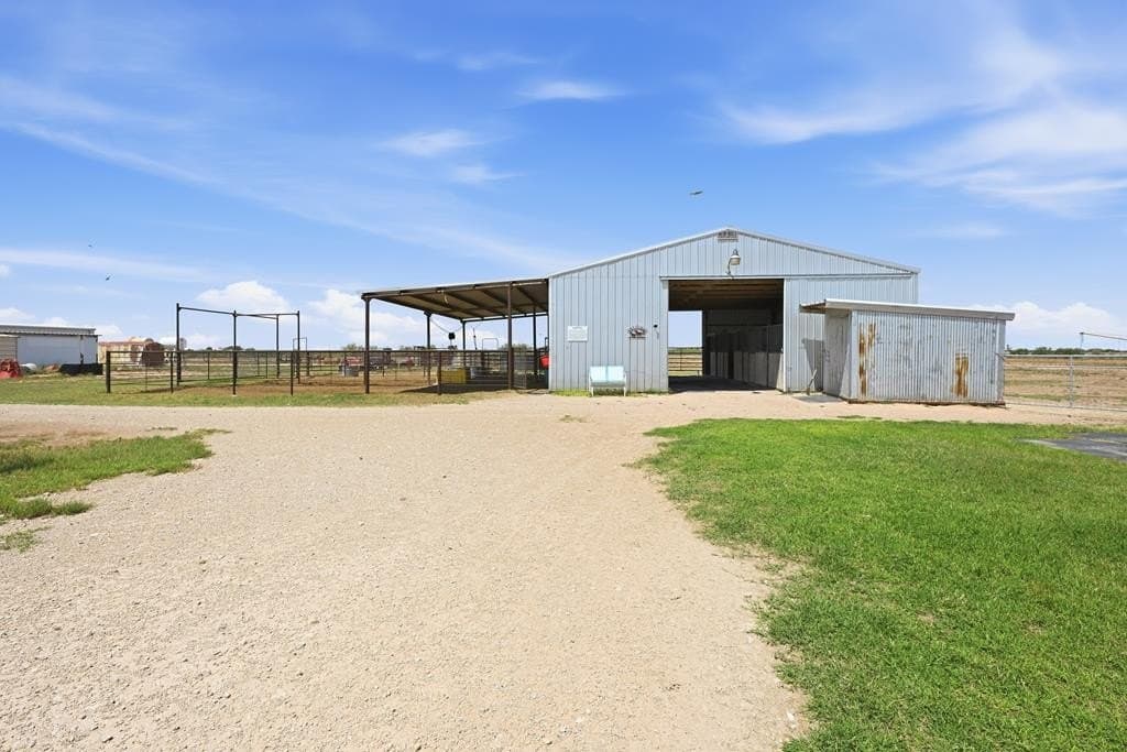 40.02 acres in Midland County - photo 92