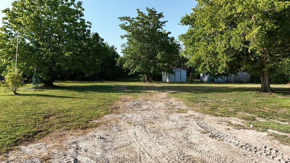 2.67 acres in McLennan County gallery image 4