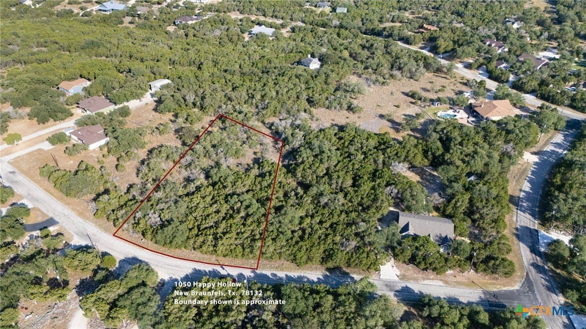 1.13 acres in Comal County - photo 3