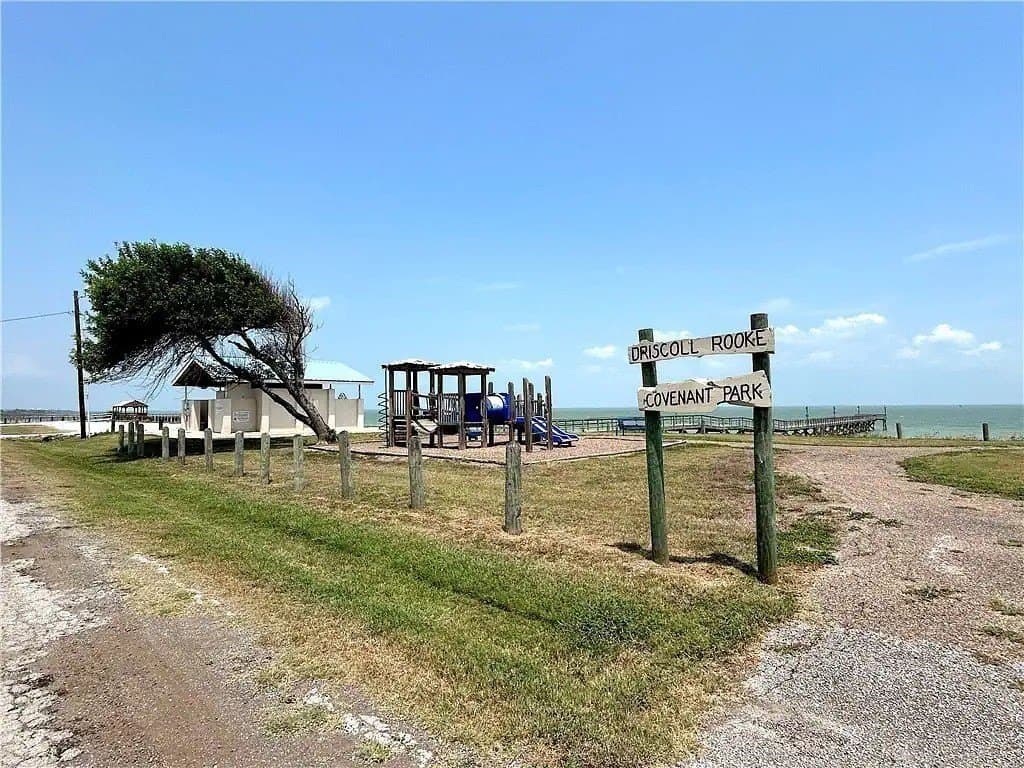 0.43 acres in Refugio County - photo 7