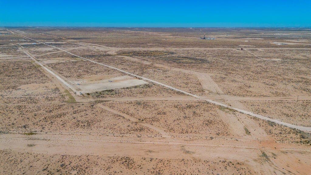 20.42 acres in Ward County - photo 3