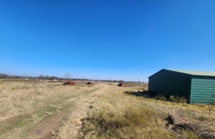 9.95 acres in Navarro County featured view