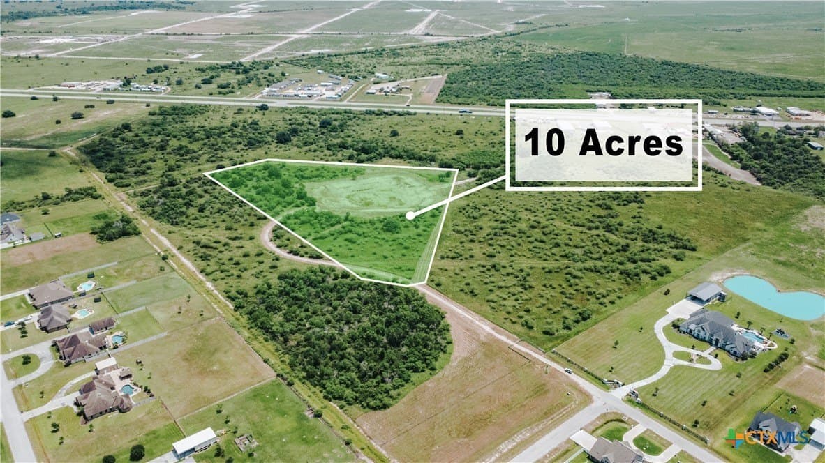 10 acres in Victoria County - photo 4