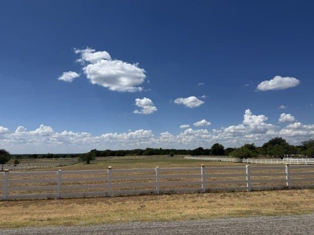 2.08 acres in Hill County