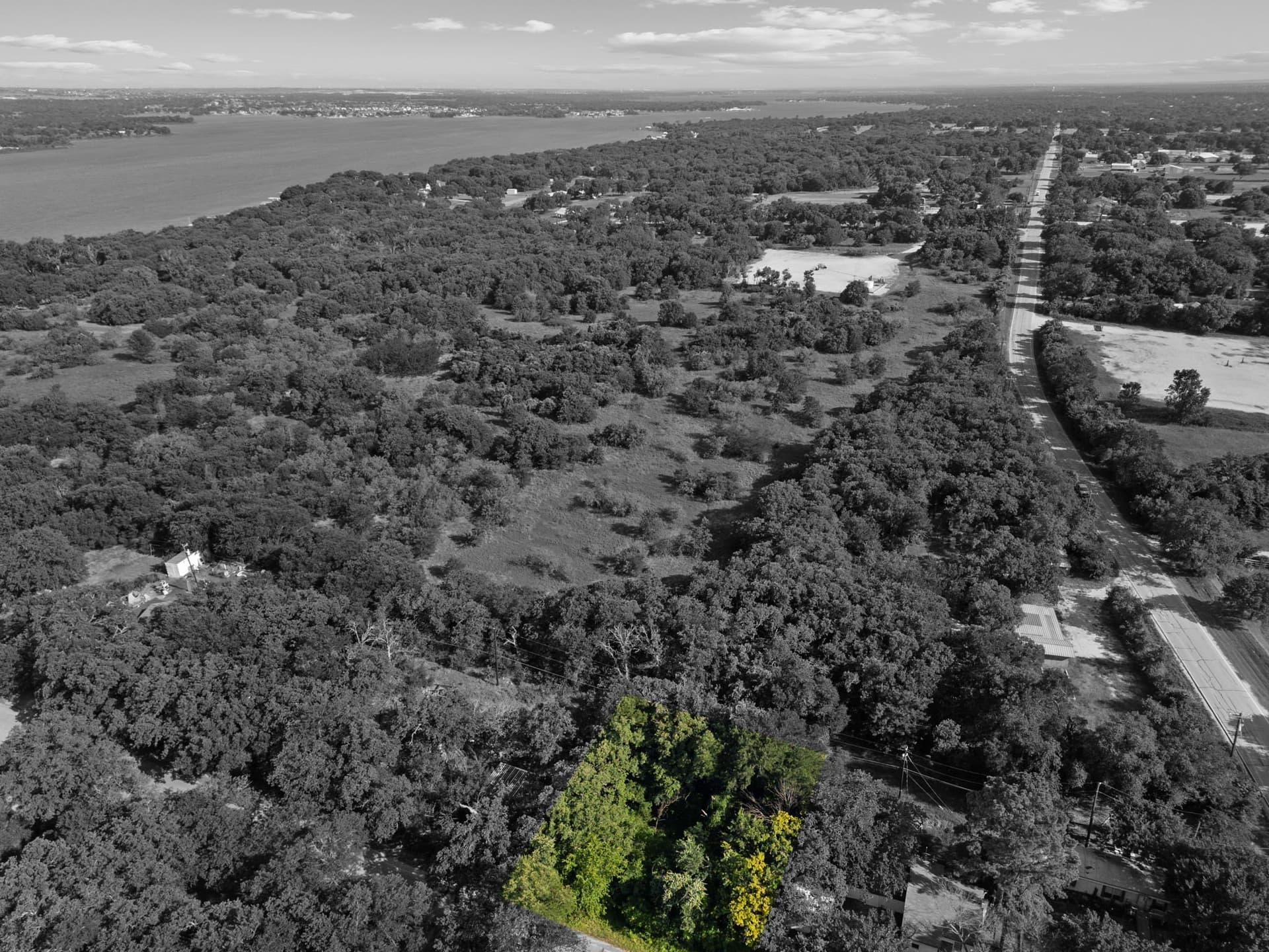 0.1 acres in Tarrant County gallery image 2
