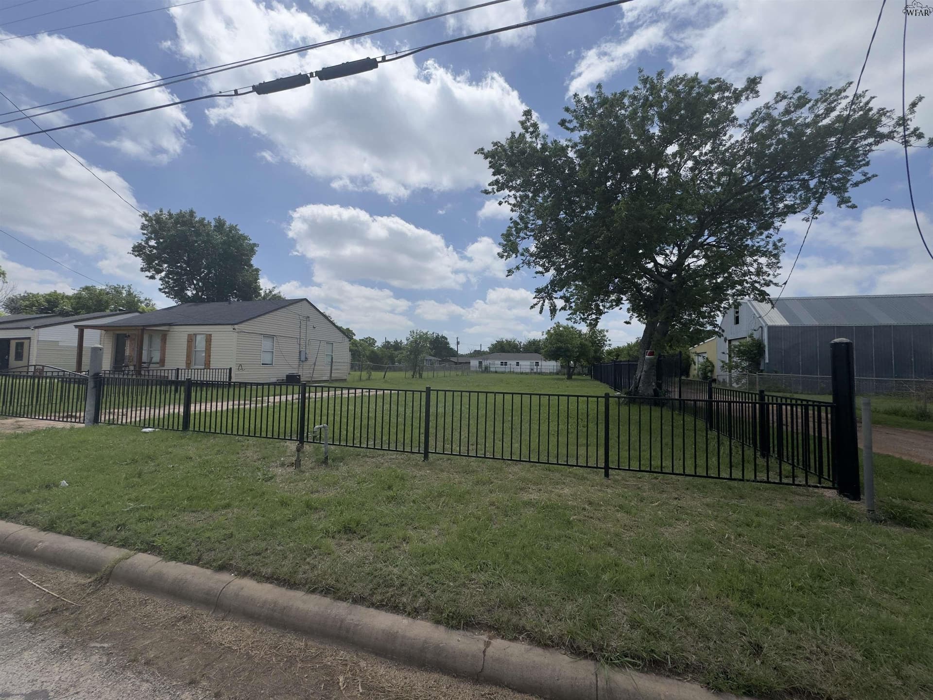 0.21 acres in Wichita County gallery image 2