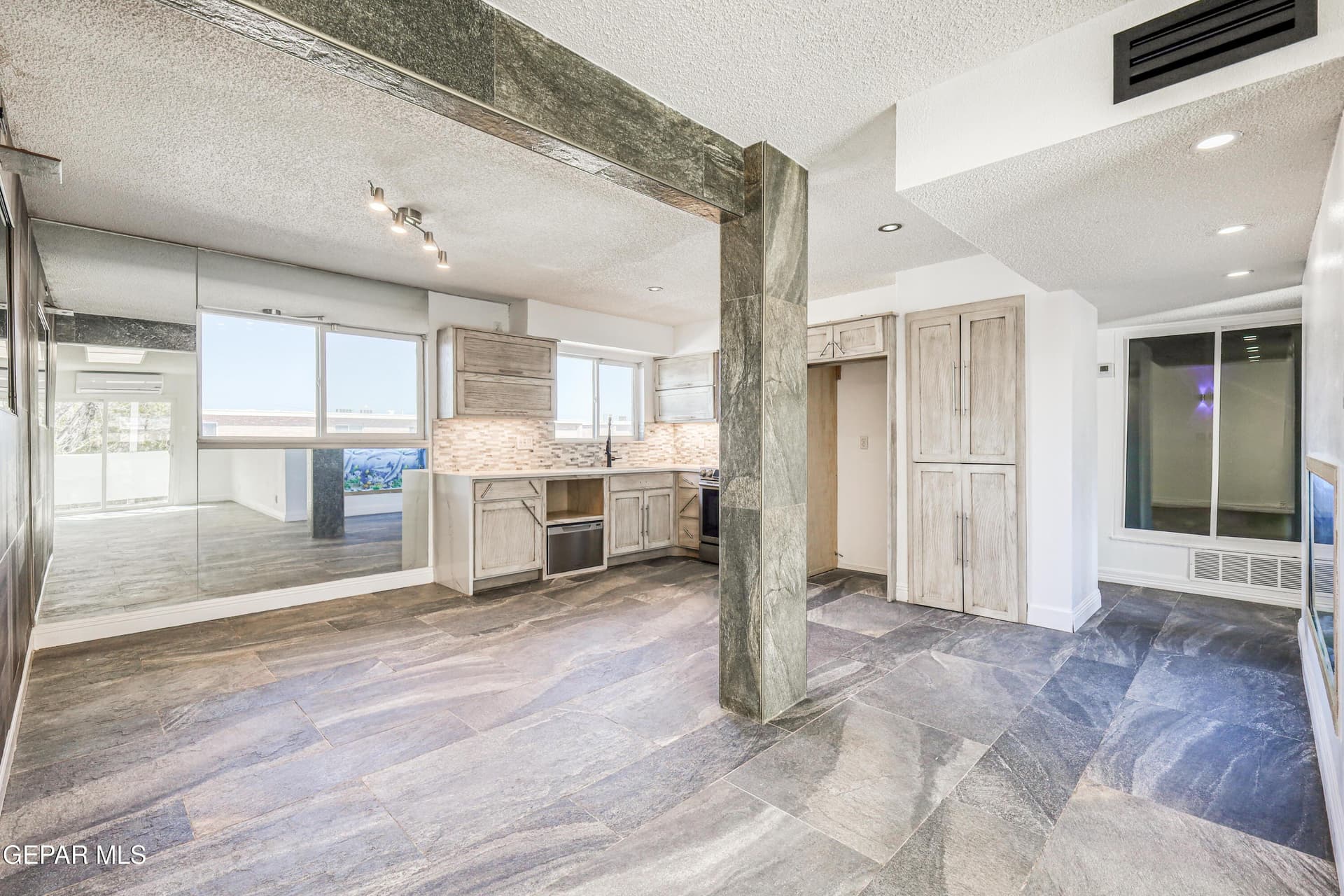 100,000 acres in El Paso County gallery image 3