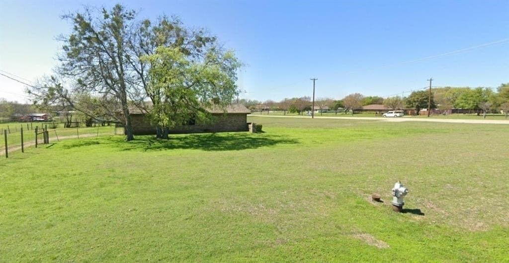 4.7 acres in Collin County gallery image 4