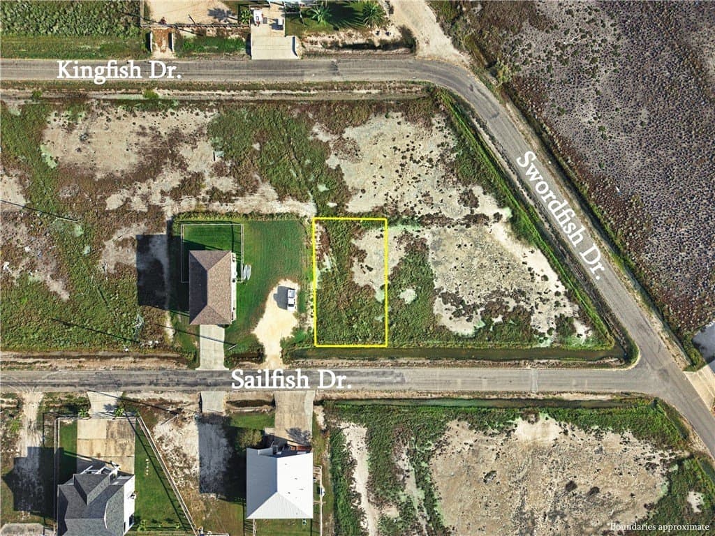 0.11 acres in Aransas County - photo 2