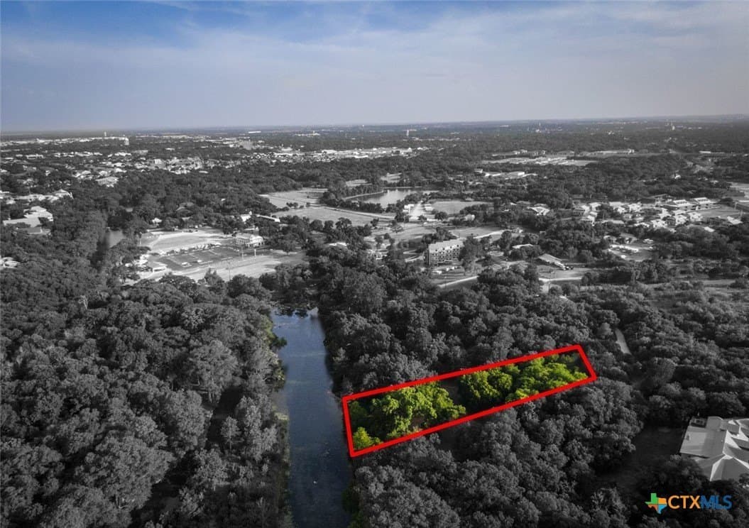 0.99 acres in Comal County gallery image 4