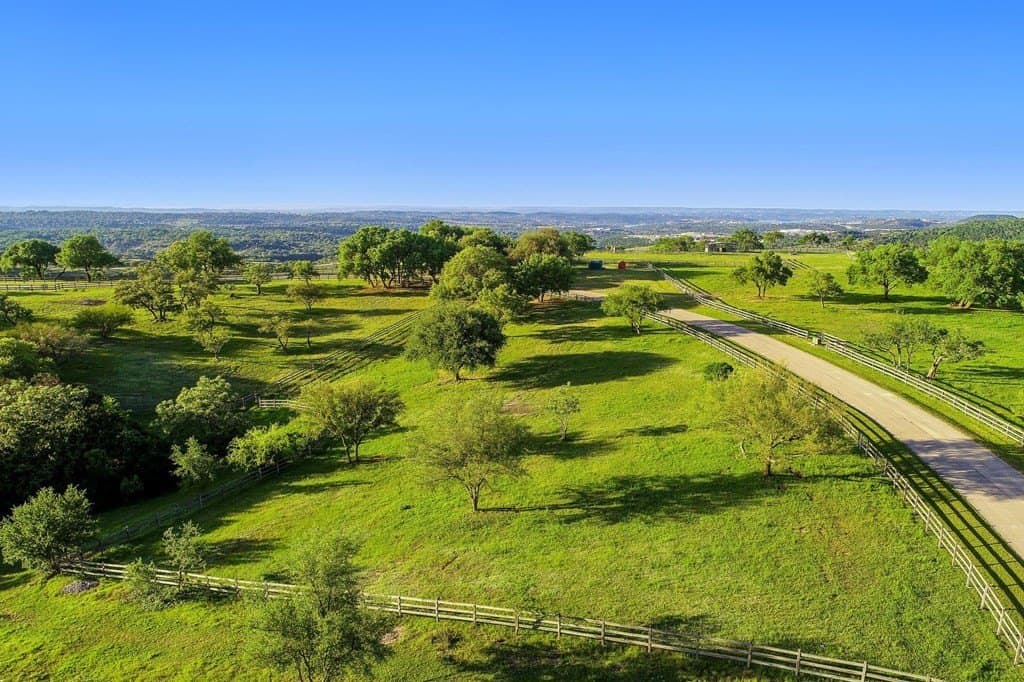 22.14 acres in Travis County gallery image 3
