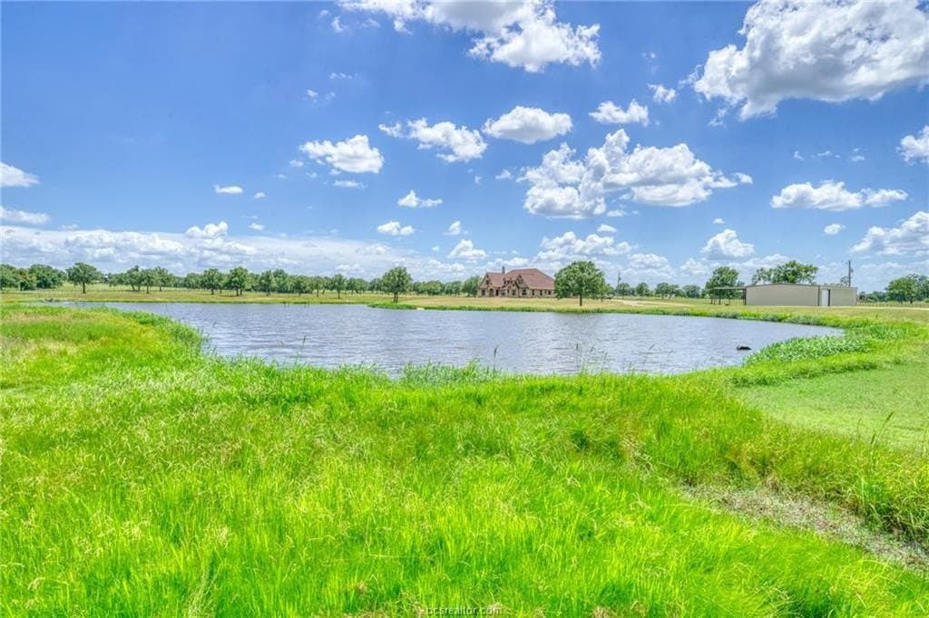 32 acres in Burleson County gallery image 3