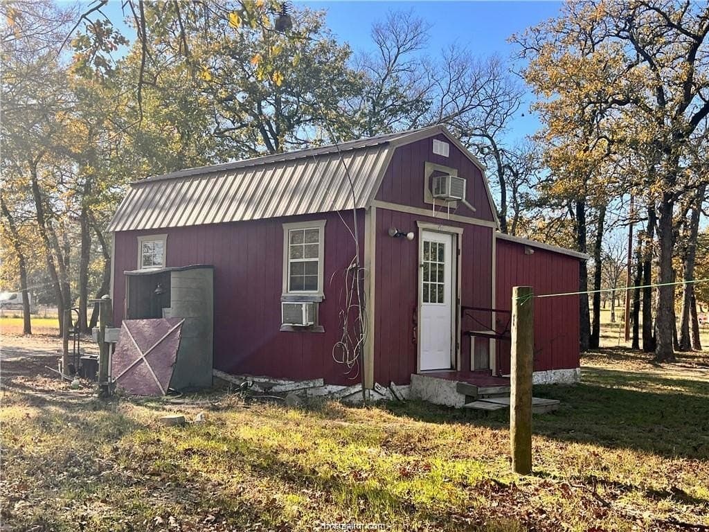 5.49 acres in Leon County