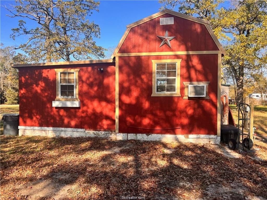 5.49 acres in Leon County - photo 3