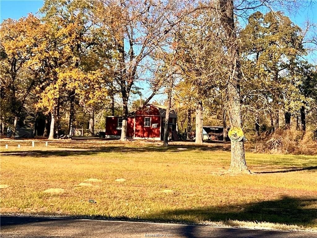 5.49 acres in Leon County - photo 4