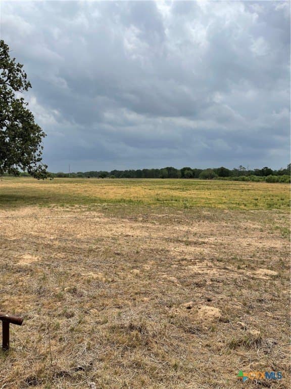 12.9 acres in Guadalupe County gallery image 4