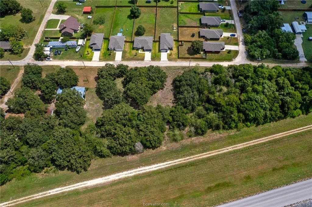 0.66 acres in Burleson County - photo 14