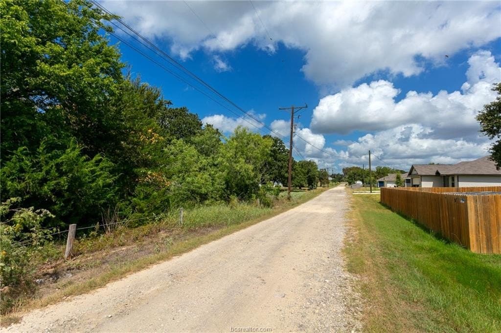 0.66 acres in Burleson County - photo 8