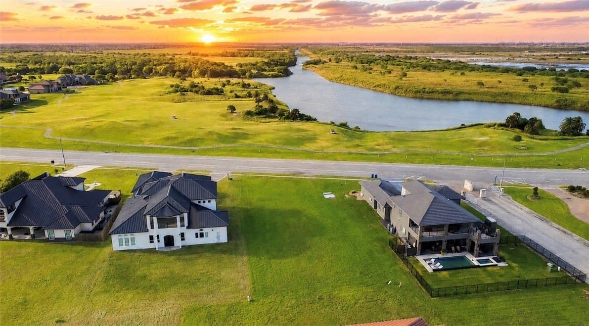 0.39 acres in San Patricio County gallery image 2