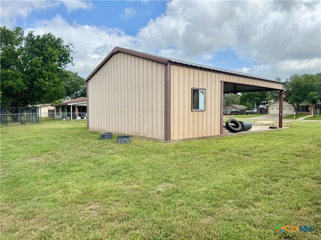 0.22 acres in DeWitt County gallery image 3
