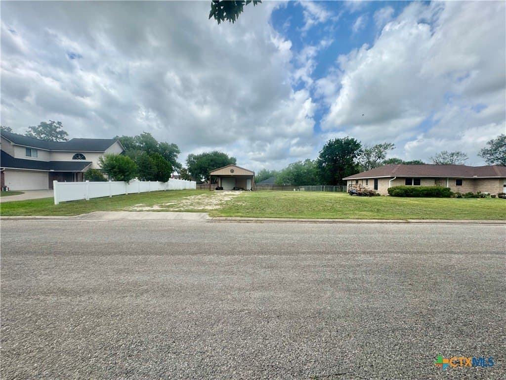 0.22 acres in DeWitt County gallery image 4