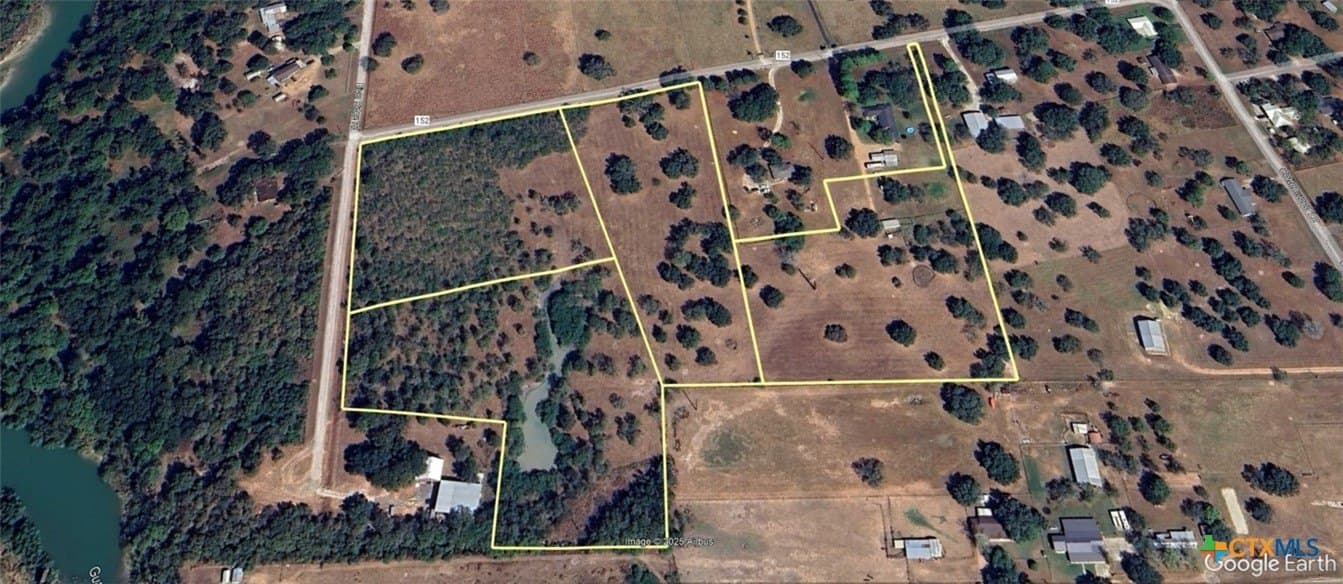 5 acres in DeWitt County gallery image 3