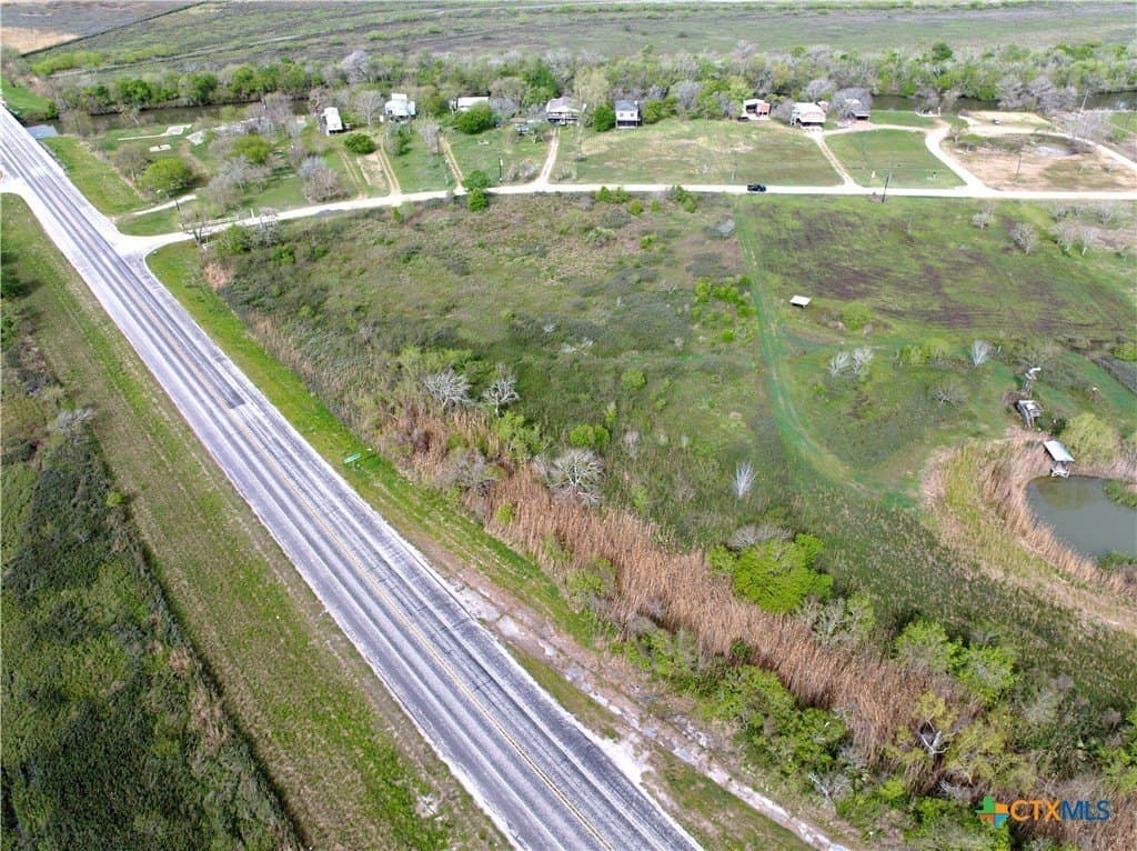 0.52 acres in Calhoun County - photo 7