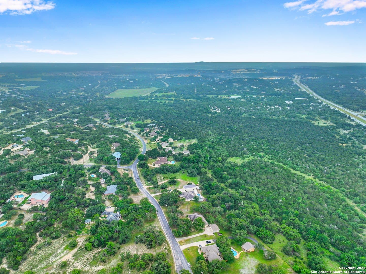 1.89 acres in Comal County gallery image 3